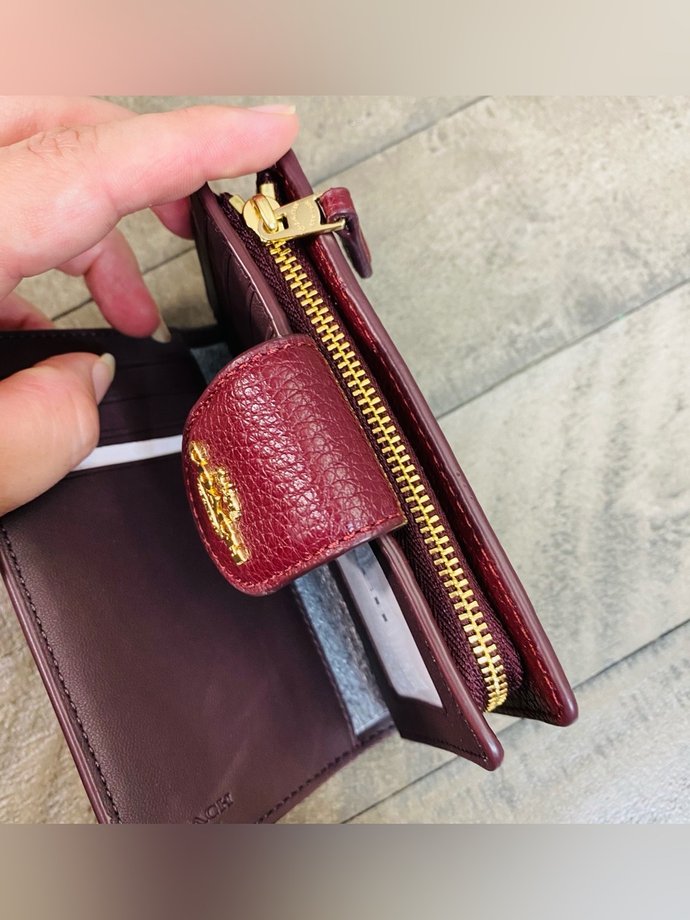 NWT Coach Medium Corner Zip Wallet in Refined Pebble Leather Dark Wine Burgundy - Picture 7 of 7